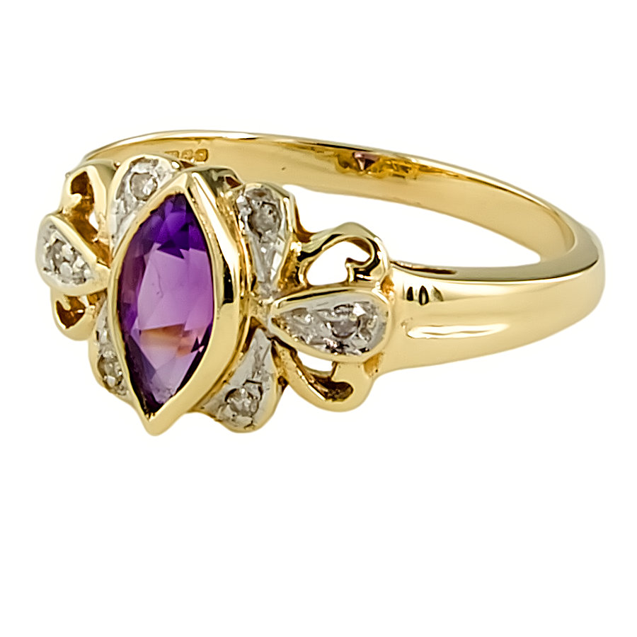 9ct gold Amethyst / Diamond Ring size N